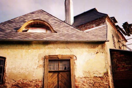 nové okno do podkrovních prostor, 2001